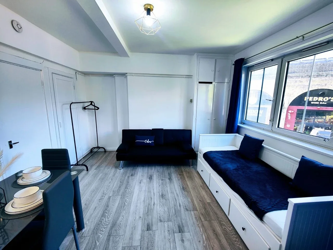 Flat Druid Street in Greater London