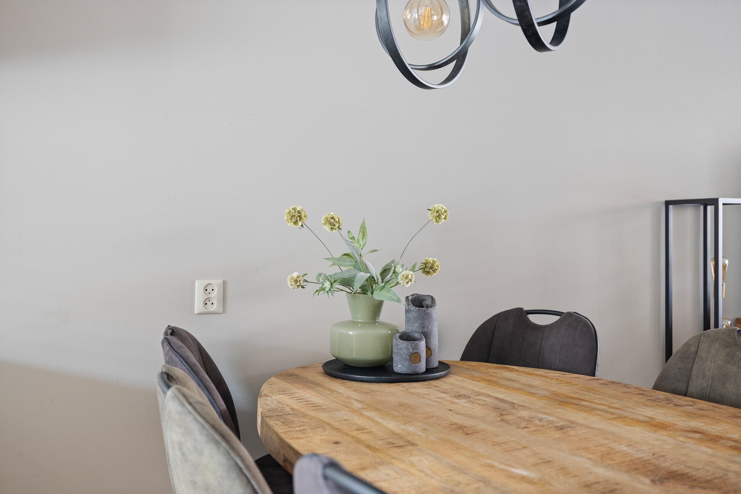 Tussenwoning te koop: Servaashof 6, Helden