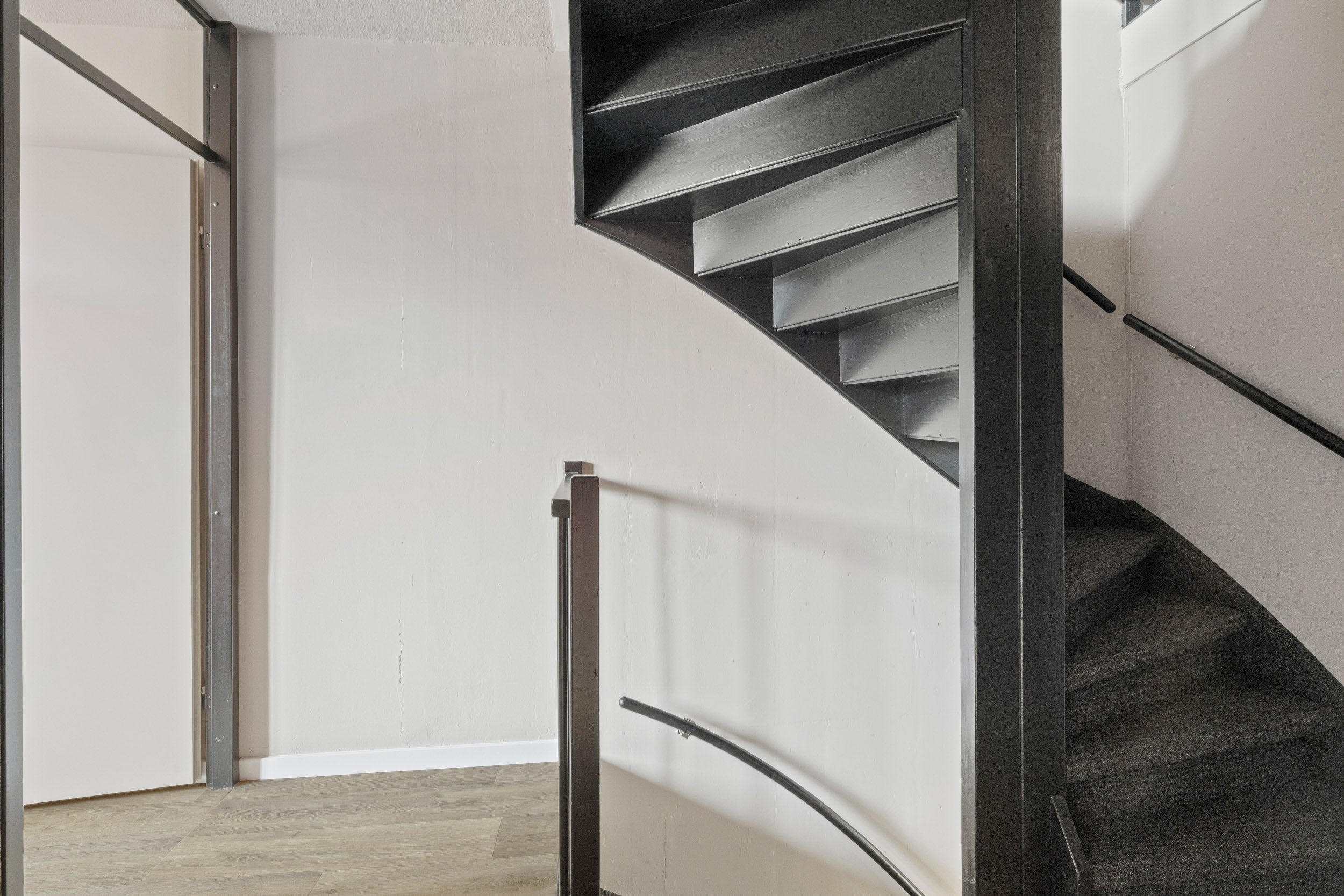 Tussenwoning te koop: Servaashof 6, Helden