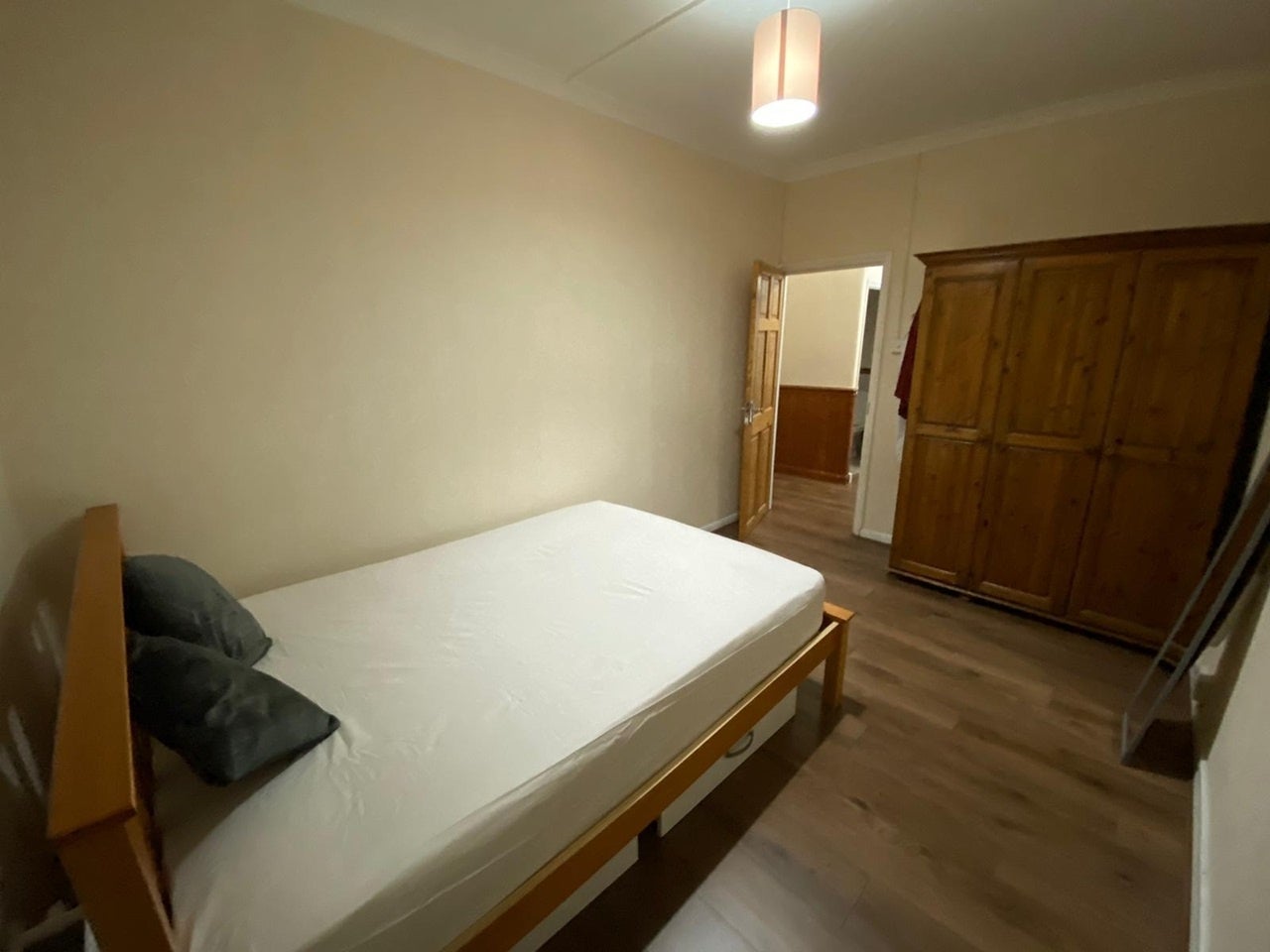 Flat Collingwood Street in Greater London