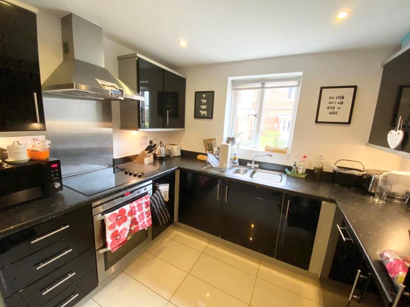 Flat Sandy Lane in Woking