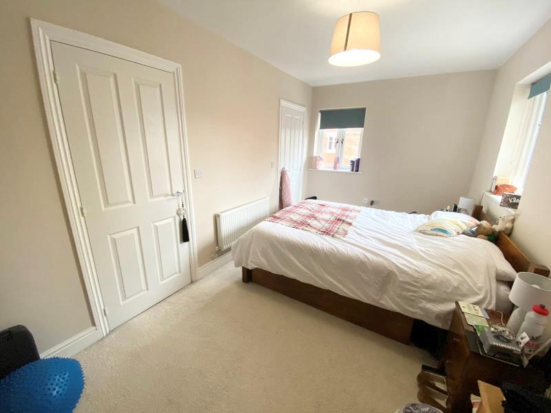 Flat Sandy Lane in Woking