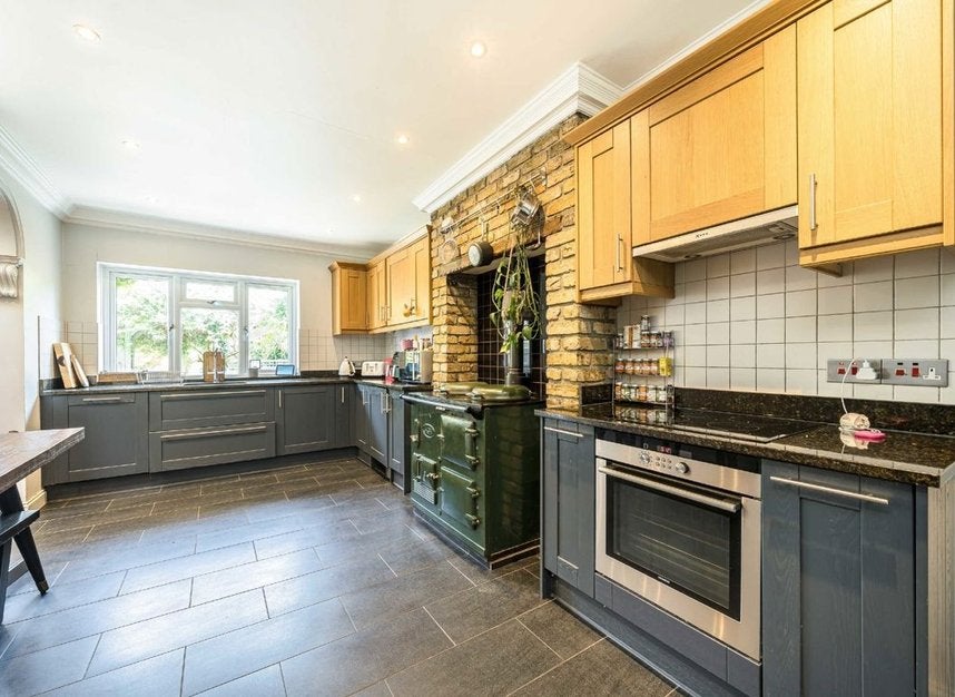 House Lordship Lane in Greater London