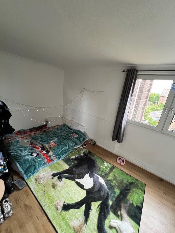 Room Arbery Road in Greater London
