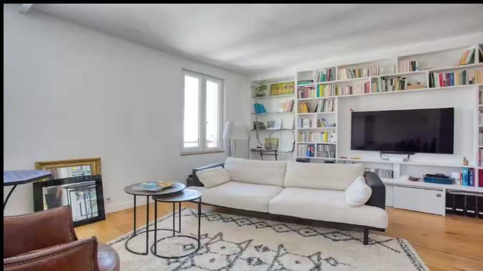 Flat Rue des Entrepreneurs in Paris