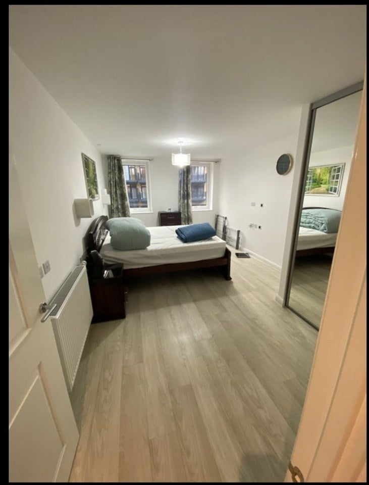 Flat Lowfield Street in Dartford
