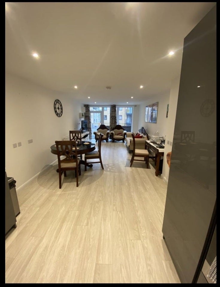 Room Lowfield Street in Dartford