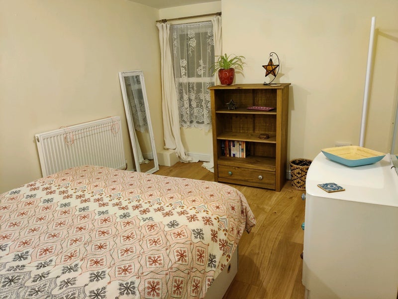 Room Adeline Street in Cardiff