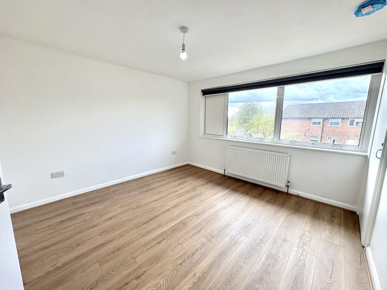 Flat Compton Road in Greater London