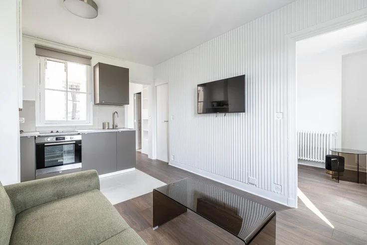 Appartement Place Léon Blum à Paris