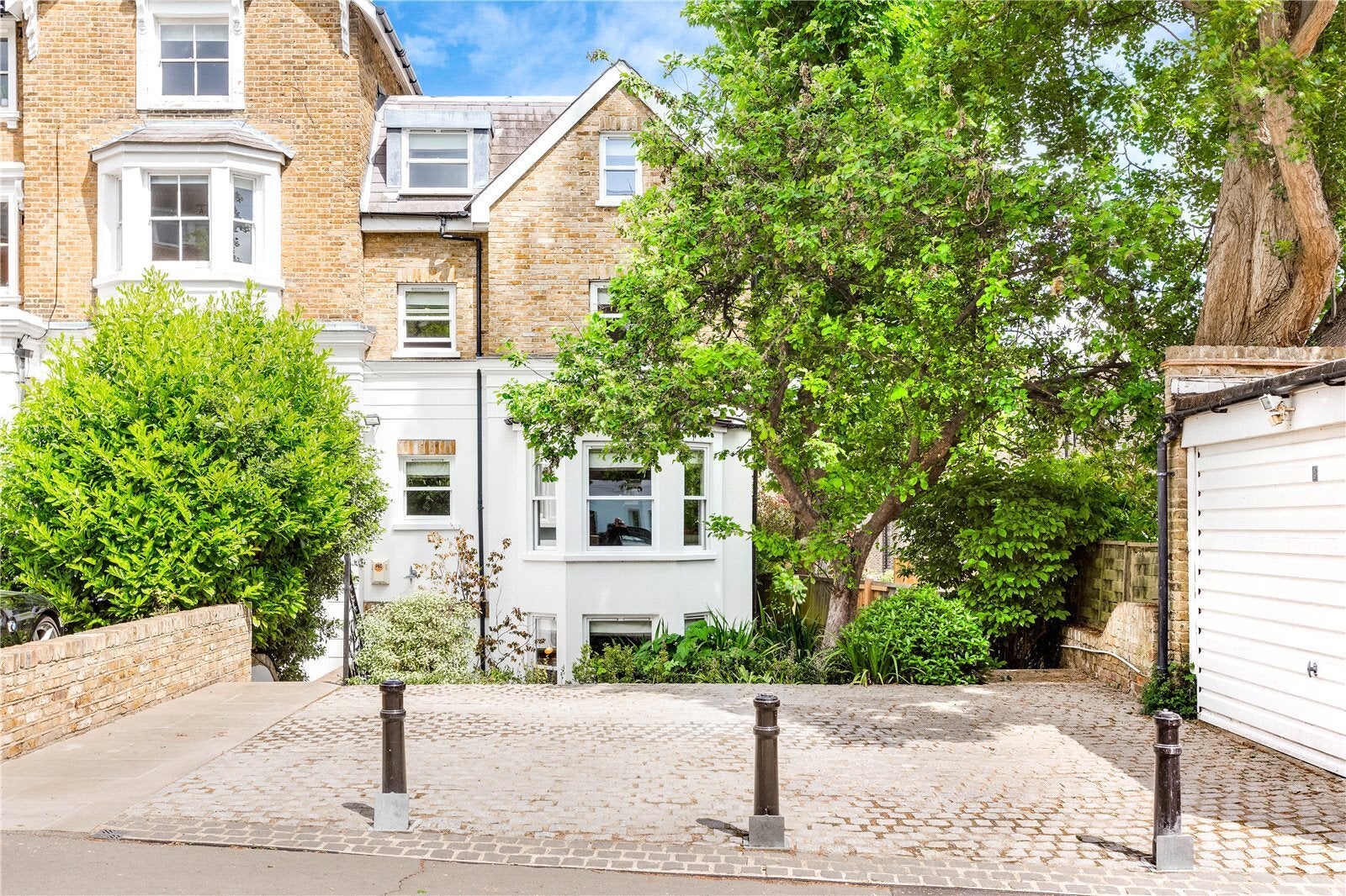 House Marlborough Road in Greater London