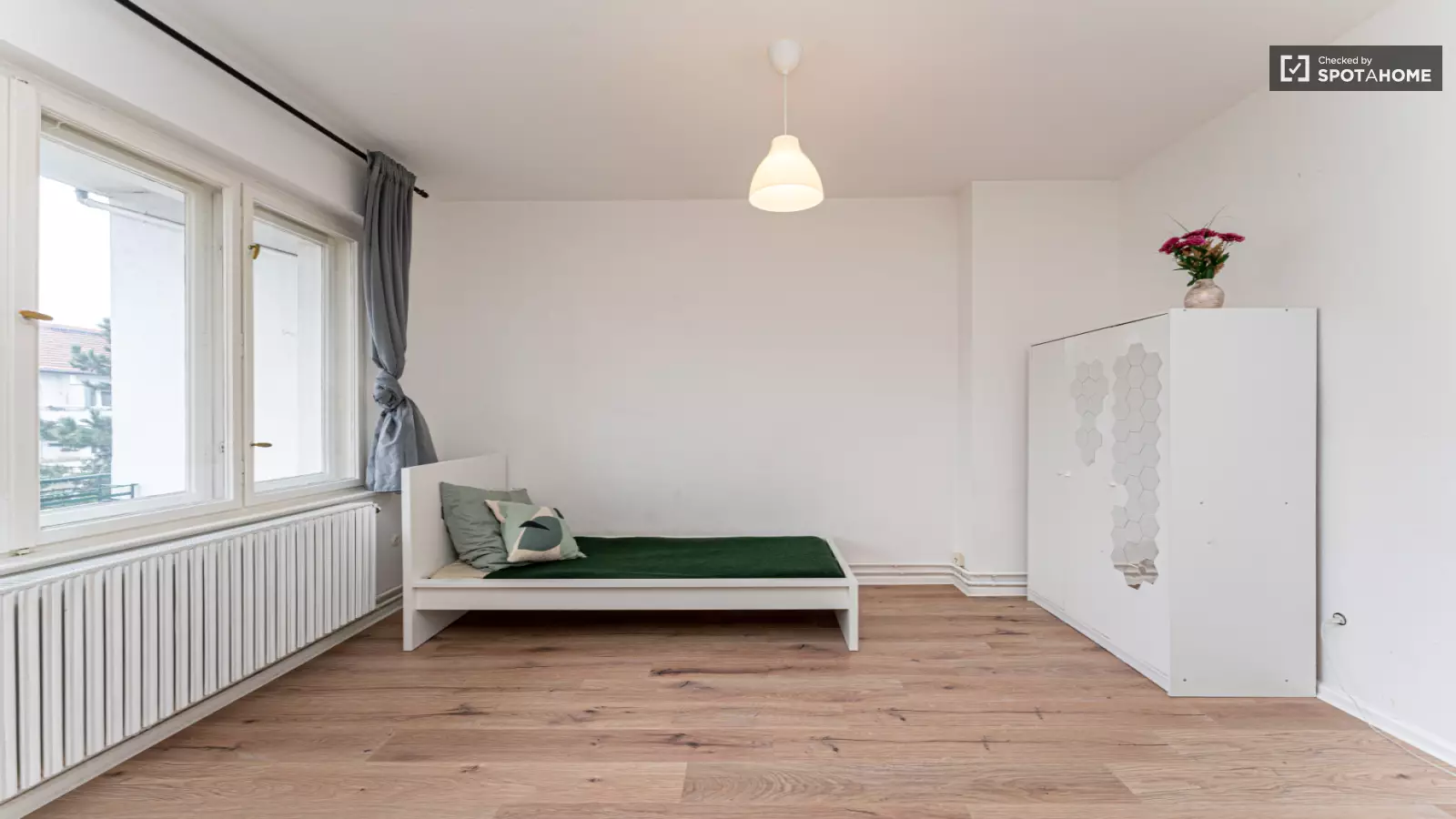 Wohnung Leibnizstraße in Berlin
