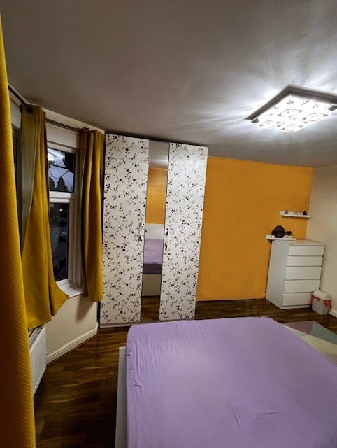 Room Hamilton Road in Greater London