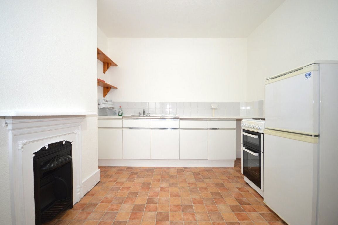Flat Hatfield Road in St Albans