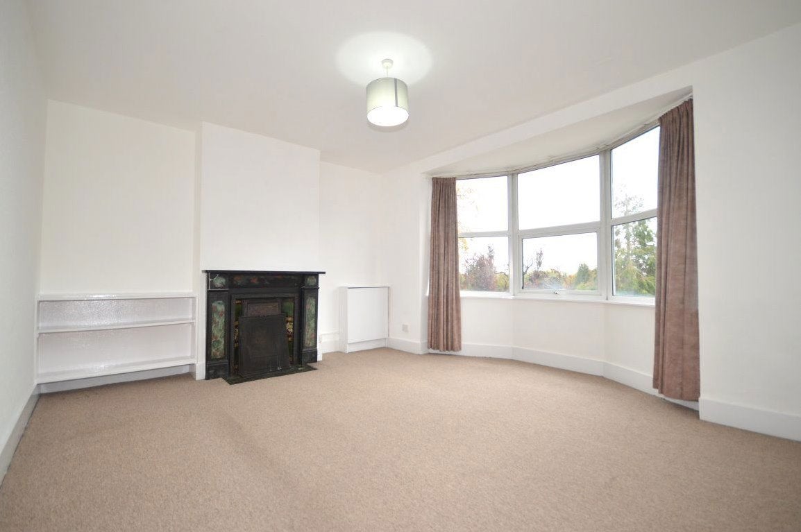 Flat Hatfield Road in St Albans