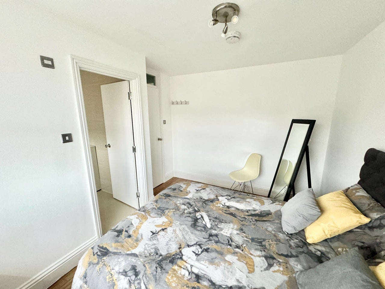 Room Greenland Mews in Greater London