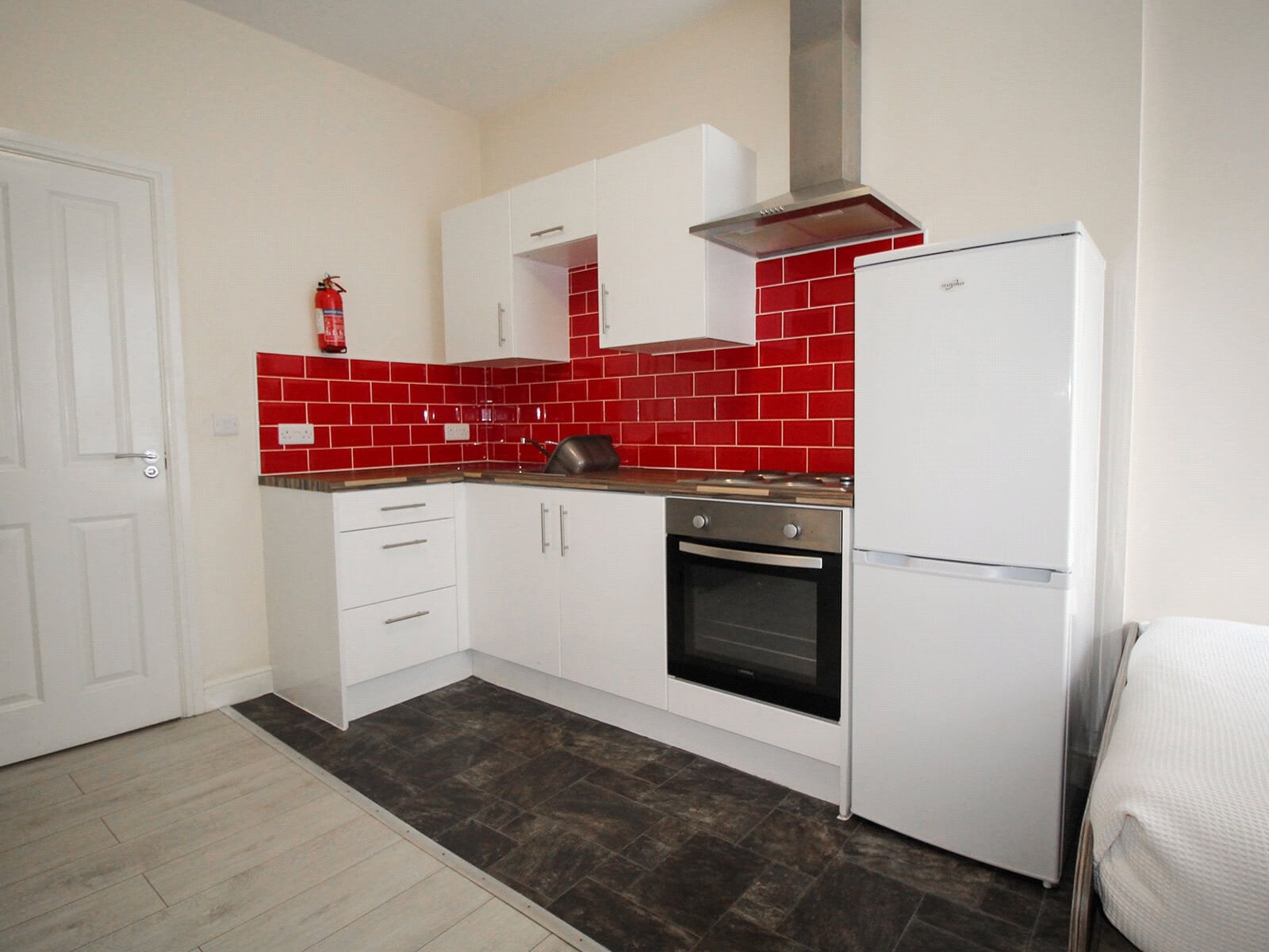 Flat Clarendon Road in Leeds