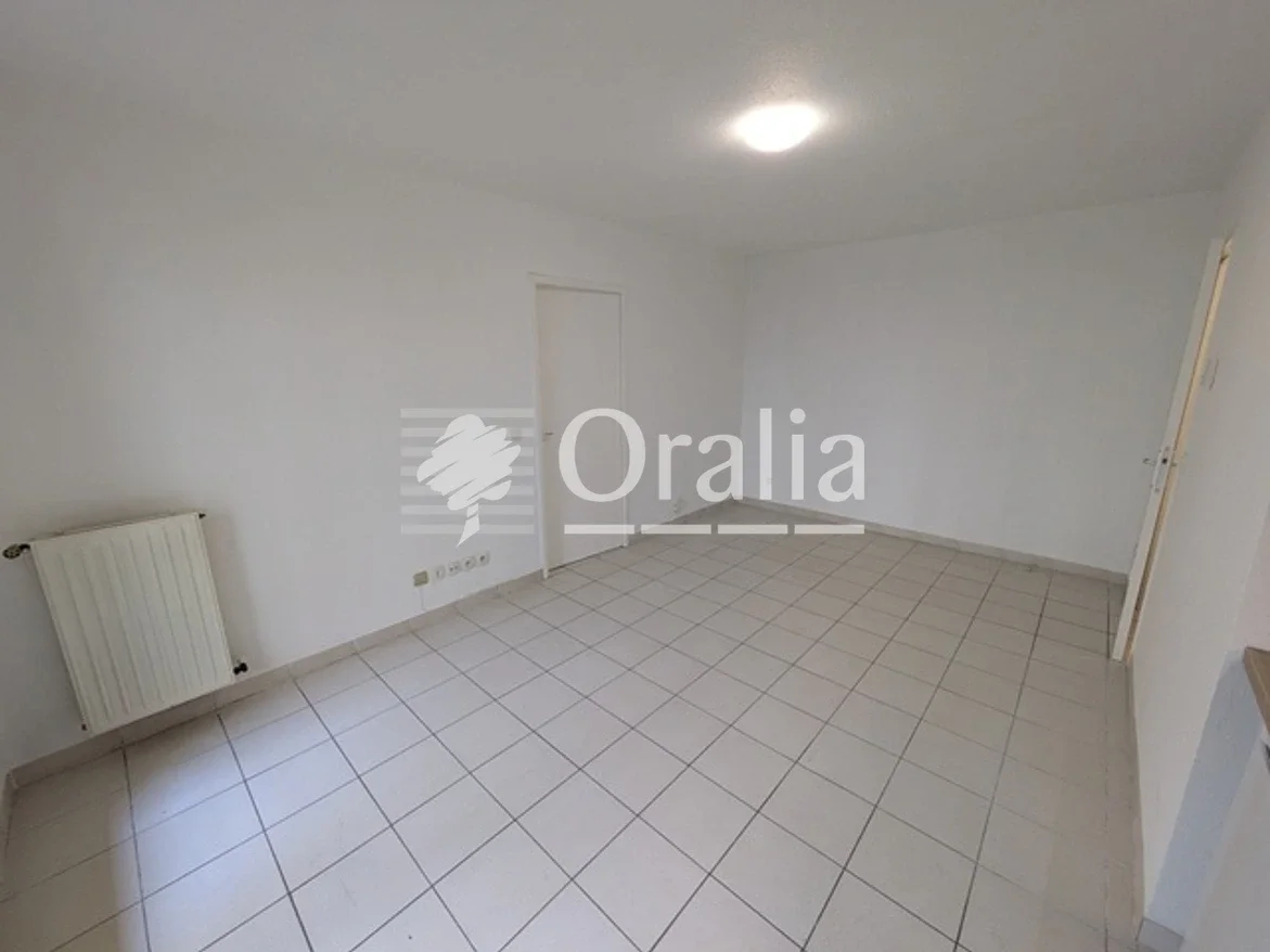 Appartement Place Paul Vigné d'Octon à Montpellier