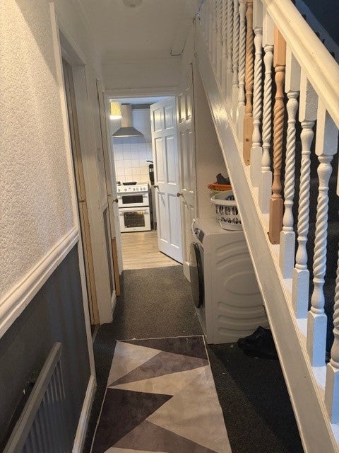House Spa Road in Atherton