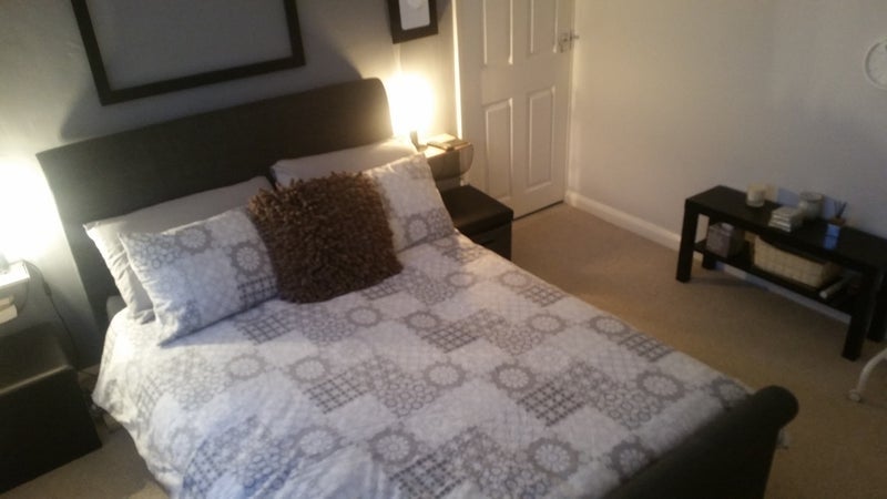Room Goodwin Road in Greater London