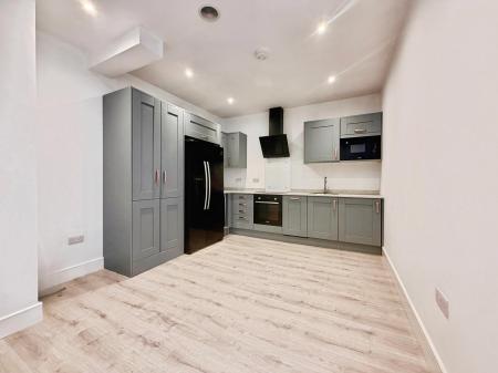 Flat Hinckley Park in Hinckley and Bosworth