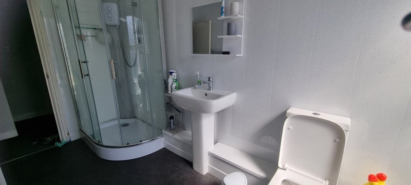 Room Vicarage Road in Leeds