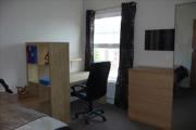 Room Vicarage Road in Leeds