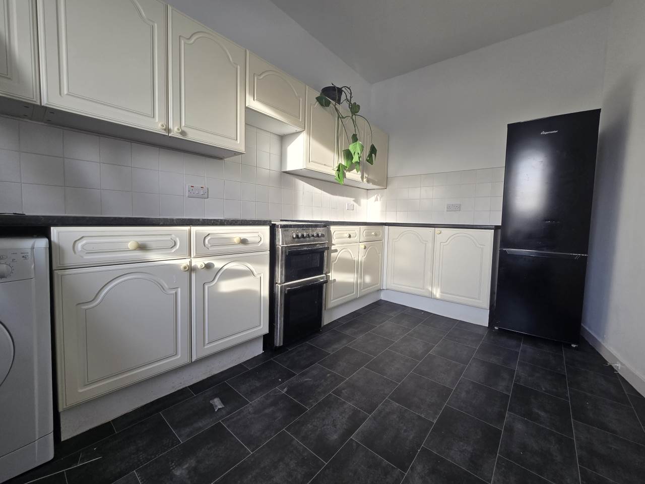 Flat Dundonald Street in Dundee