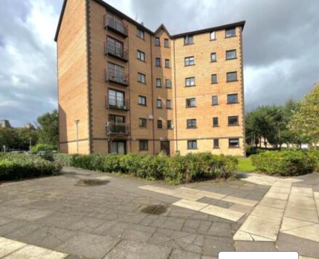 Flat Riverview Place in Glasgow