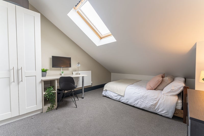 Room Lower Brown Street in Leicester
