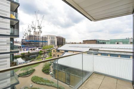 Flat York Way in Greater London