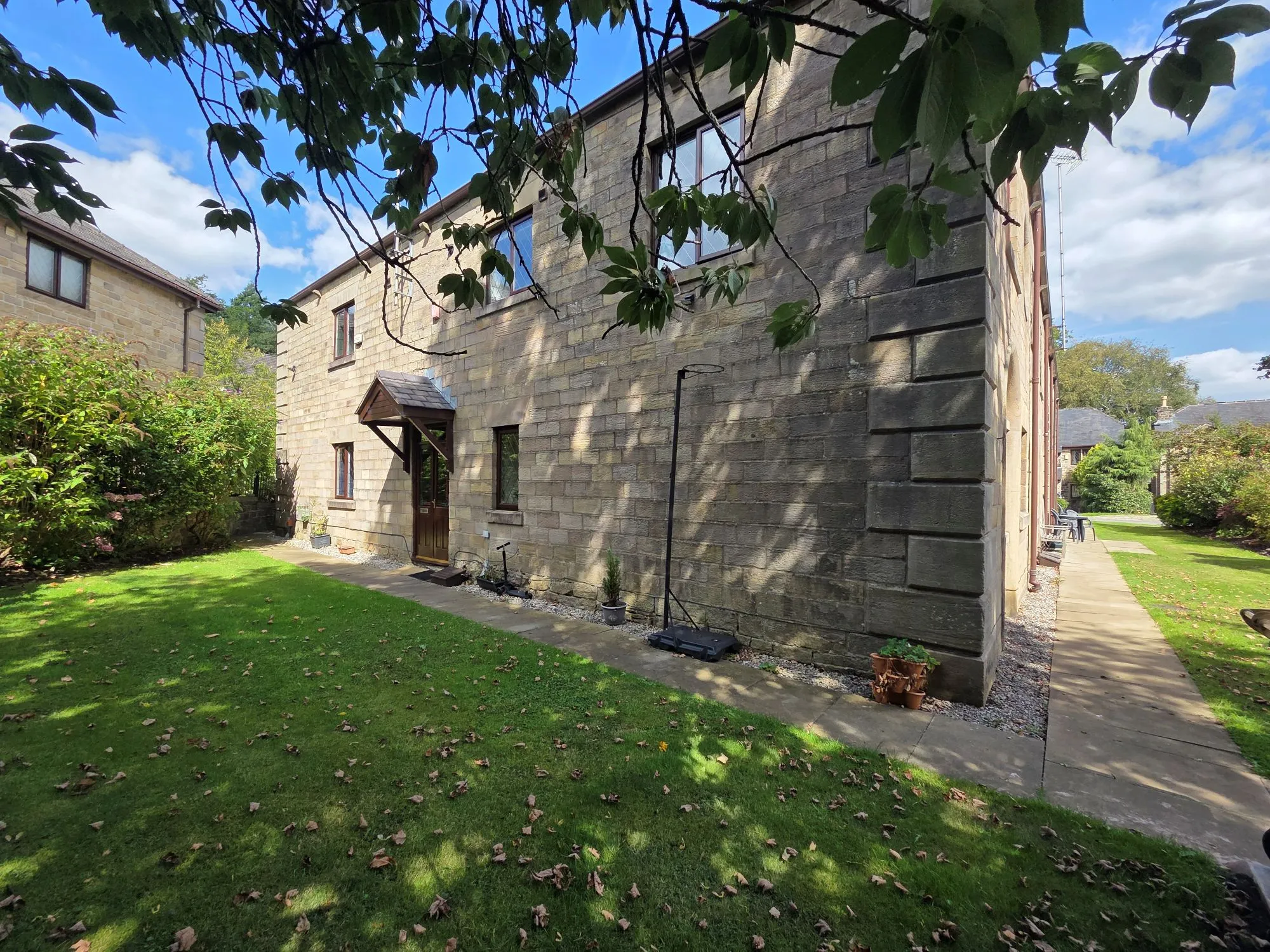 House Capitol Close in Bolton