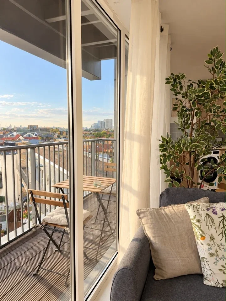 Flat Bethnal Green Road in Greater London