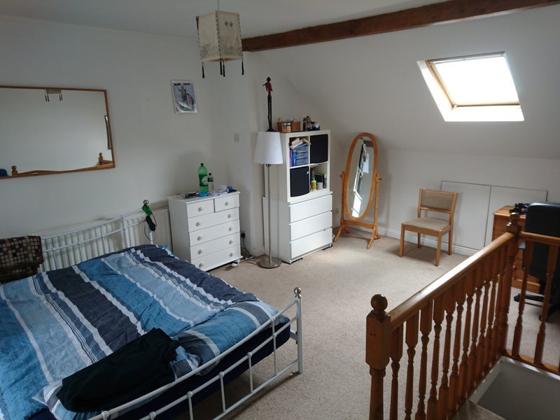 Room Pinner Road in Sheffield