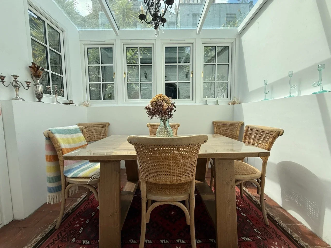 Flat Finborough Road in Greater London