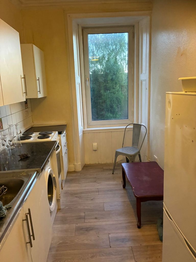 Flat Dunkeld Road in Perth