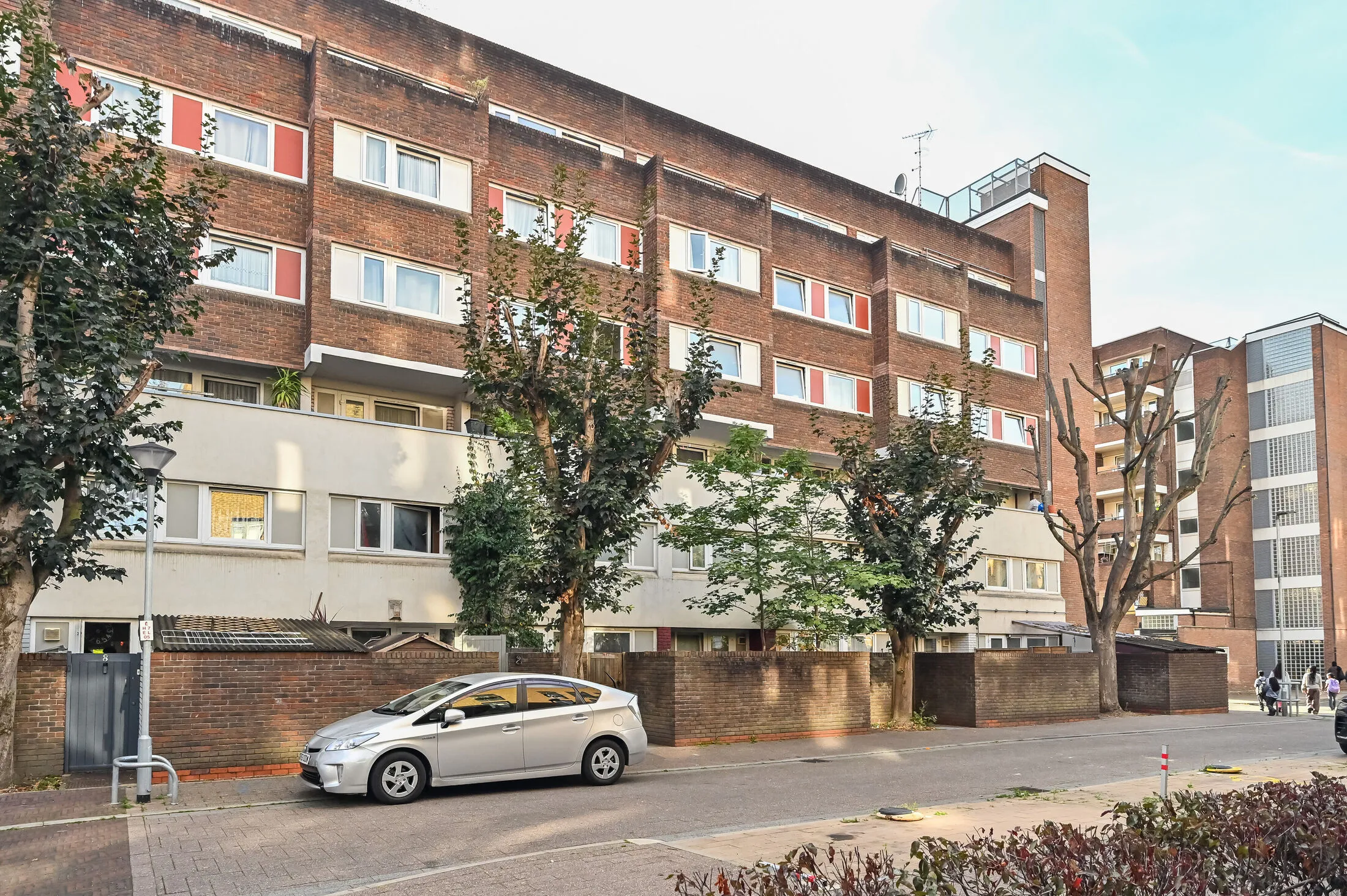 Flat Weatherley Close in Greater London