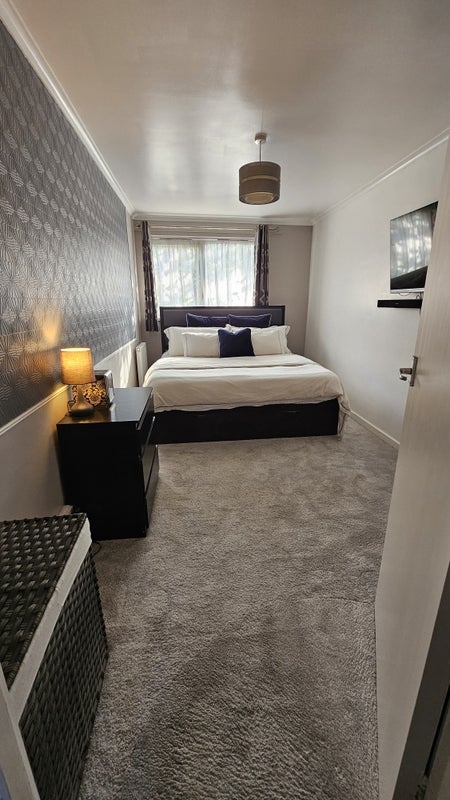 Flat Bath Close in Greater London