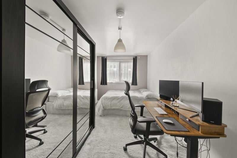 Flat Bath Close in Greater London