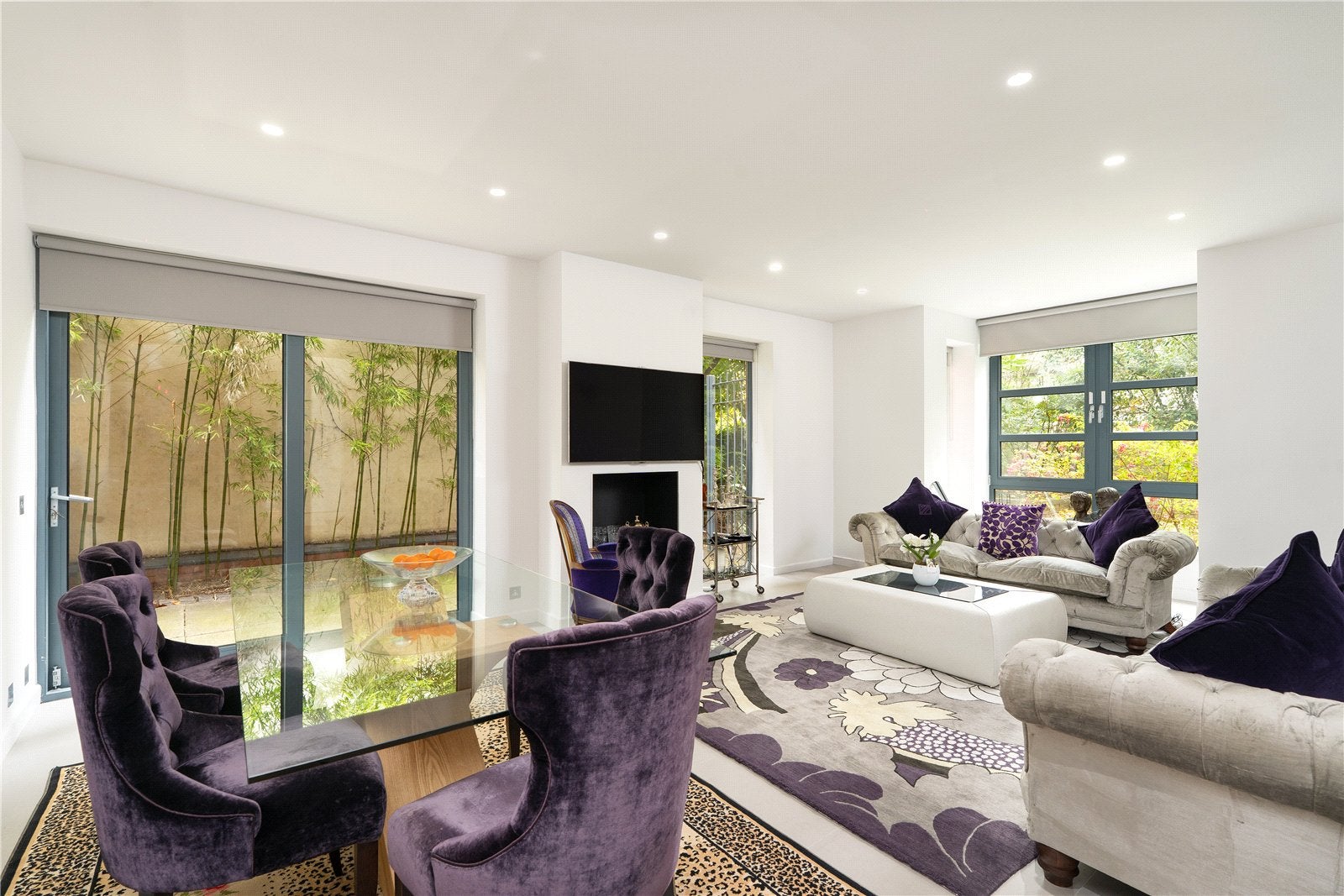 Flat Haverstock Hill in Greater London