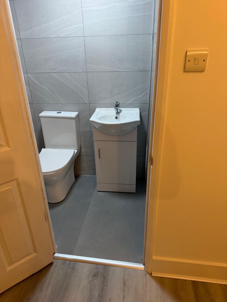 Flat Denbigh Road in Greater London