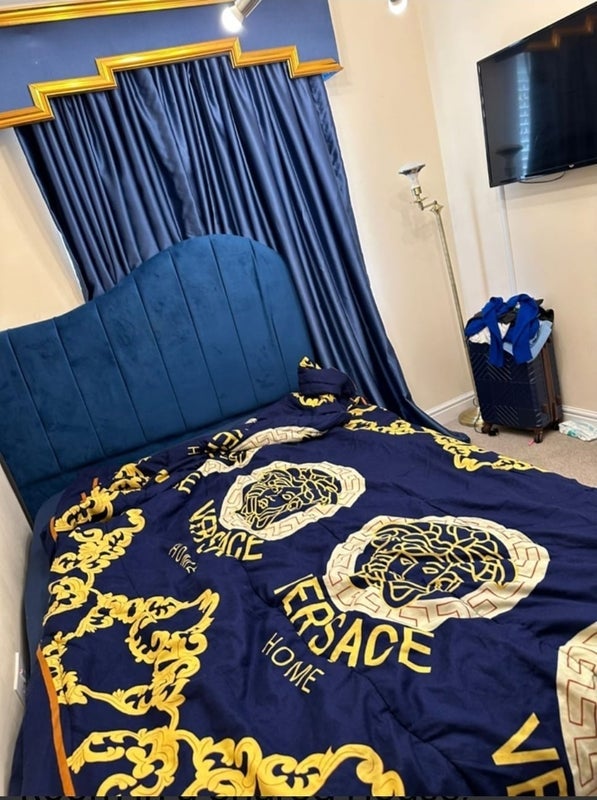 Room Hanson Road in Manchester