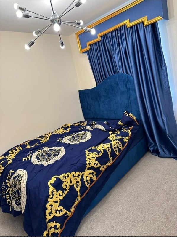 Room Hanson Road in Manchester