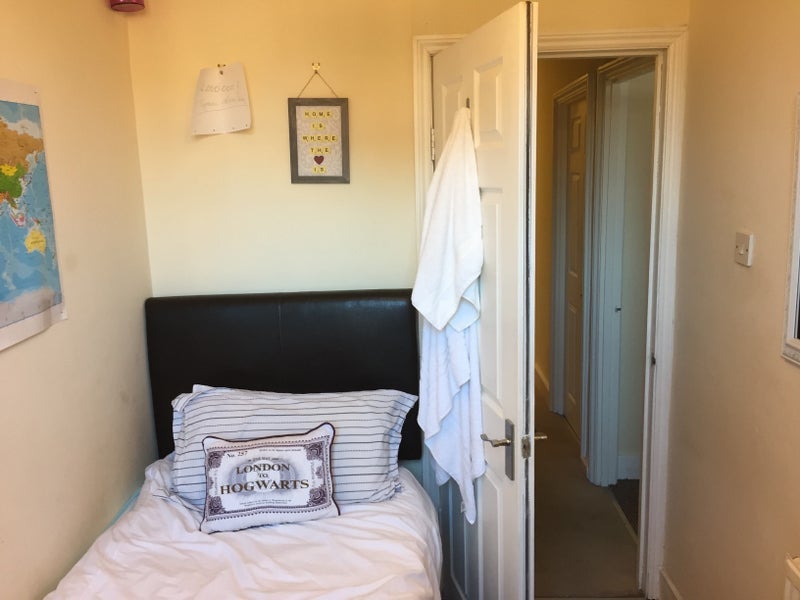 Room Murray Road in Greater London