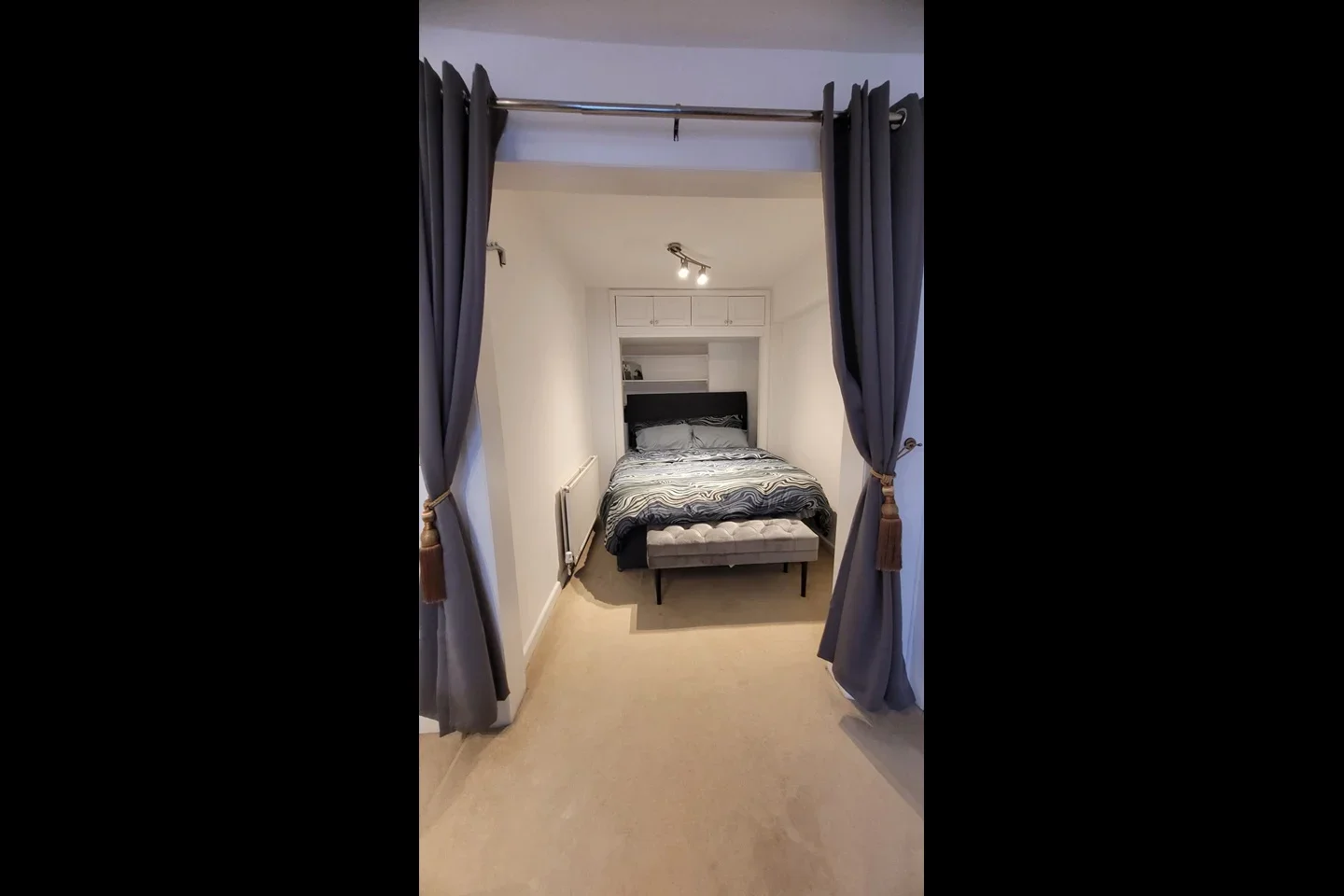 Flat Turpentine Lane in City of Westminster