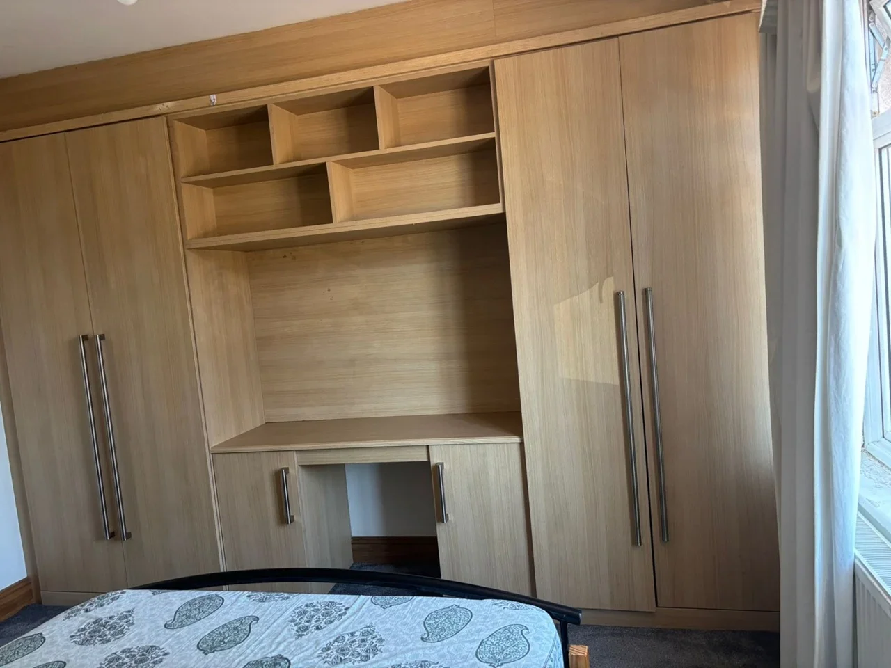 Room Victoria Avenue in Greater London