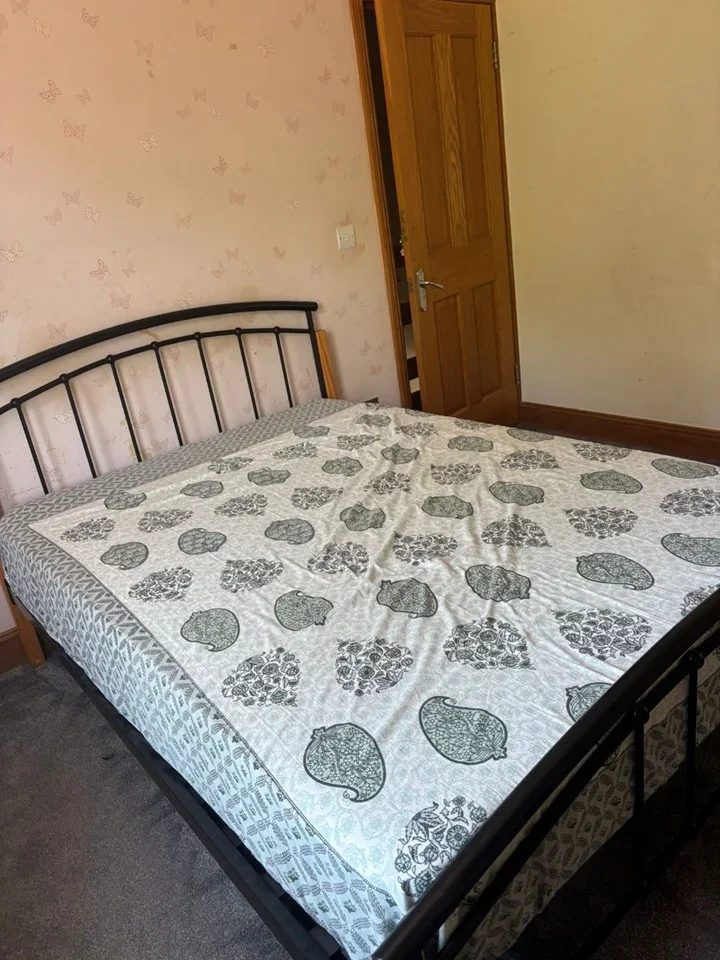 Room Victoria Avenue in Greater London