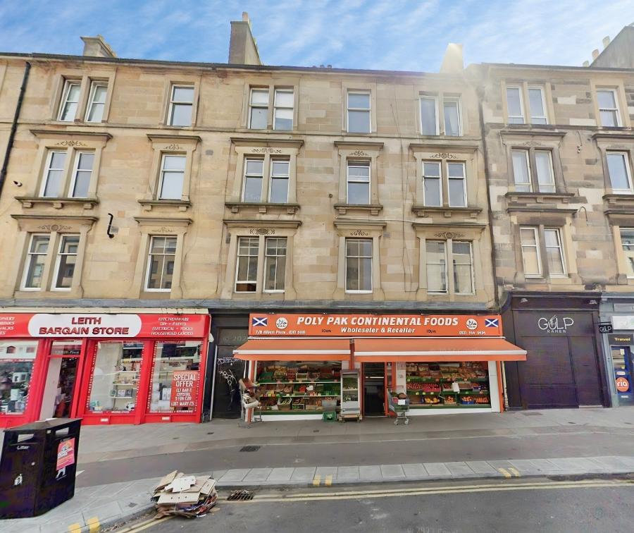 Flat Leith Walk in City of Edinburgh