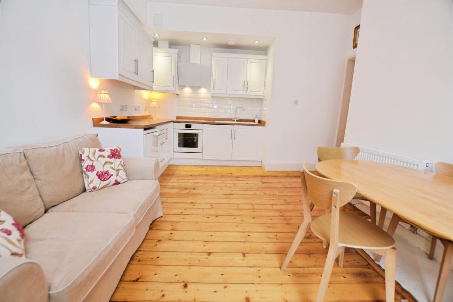 Flat Leith Walk in City of Edinburgh