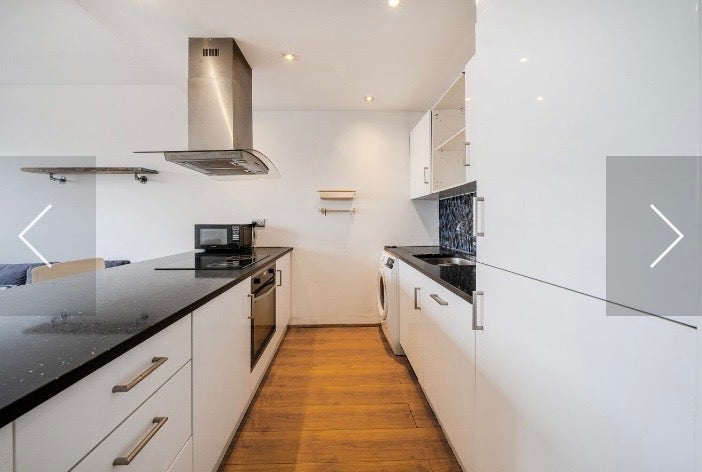 Room Brownhill Road in Greater London